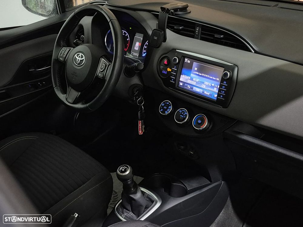 Toyota Yaris 1.0 VVT-i Comfort +PS+PT Techno - 14