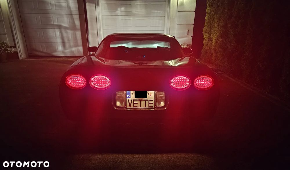 Chevrolet Corvette - 1