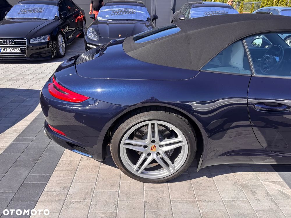 Porsche 911 Carrera PDK - 10