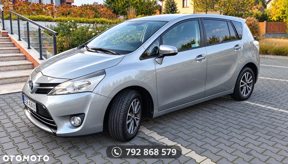Toyota Verso - 10