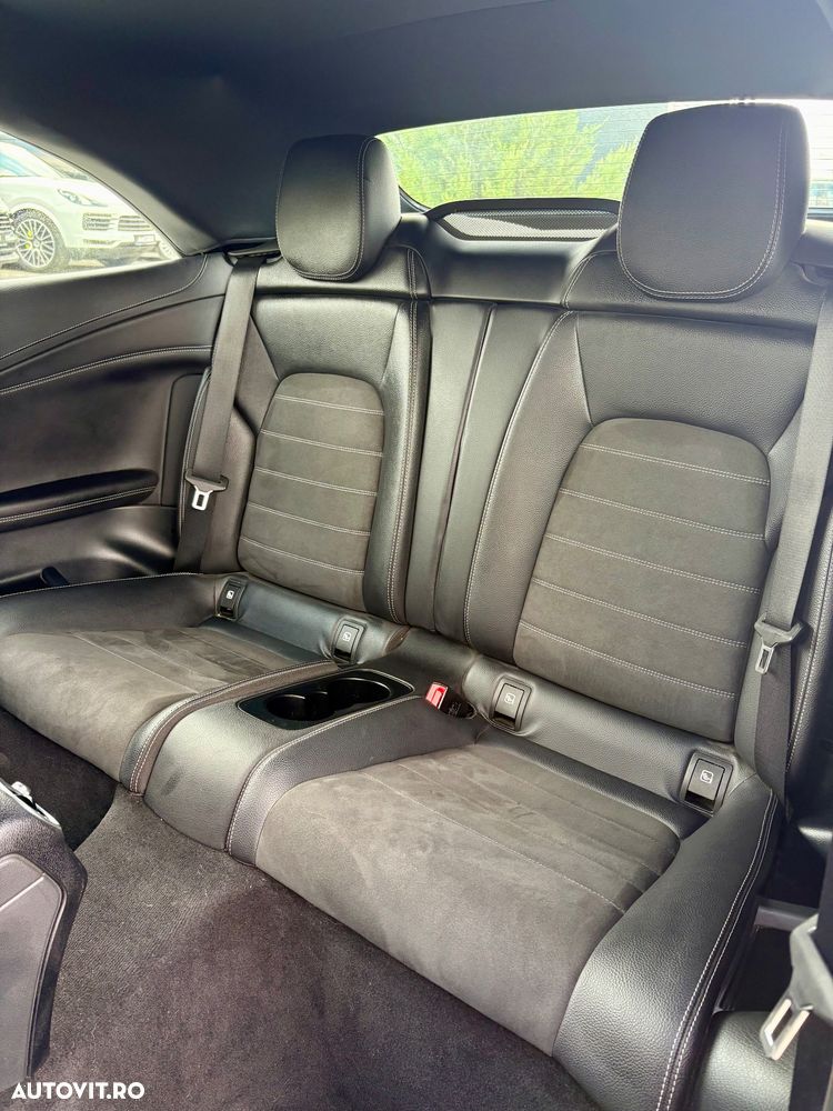 Mercedes-Benz C 180 9G-TRONIC AMG Line - 11