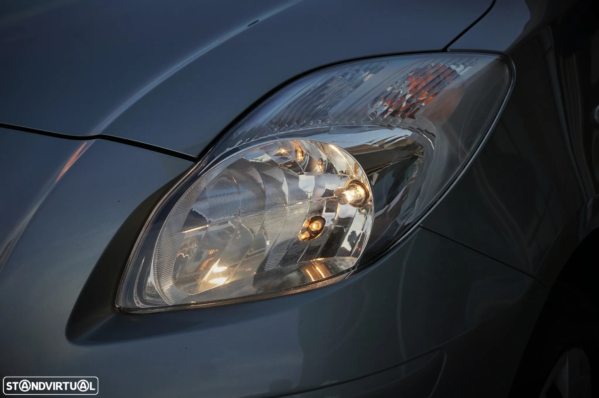 Toyota Yaris 1.0 VVT-i Comfort+AC - 36