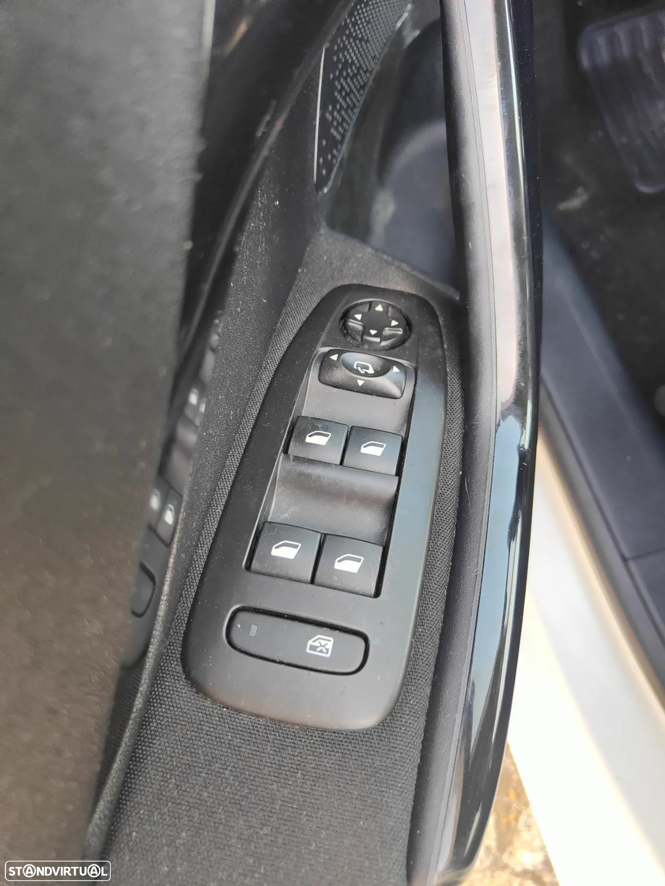 Peugeot 208 1.6 BlueHDi Allure - 12