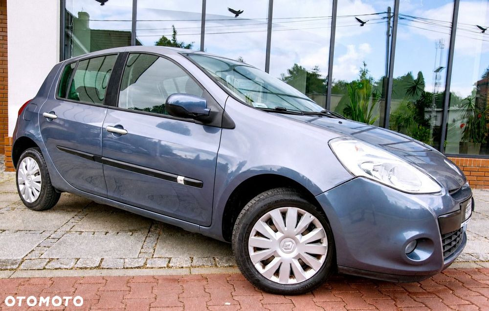 Renault Clio - 24