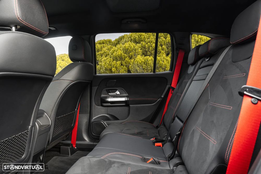 Mercedes-Benz GLB 35 AMG 4Matic Speedshift DCT 8G - 28