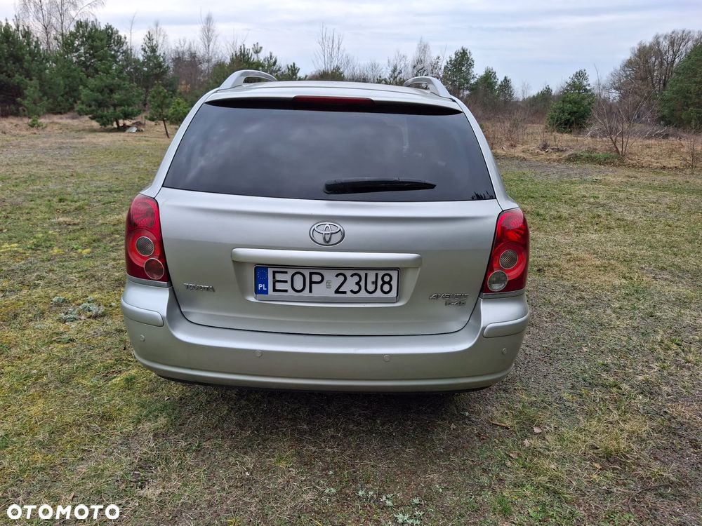 Toyota Avensis 2.0 D-4D Sol - 1