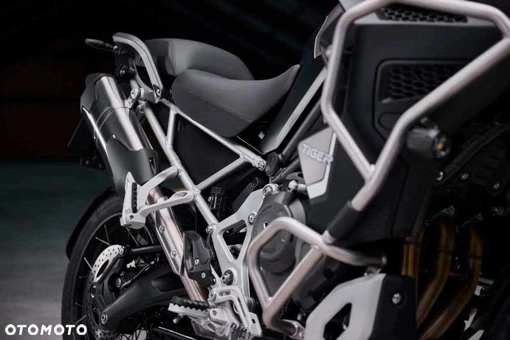 Triumph Tiger - 9