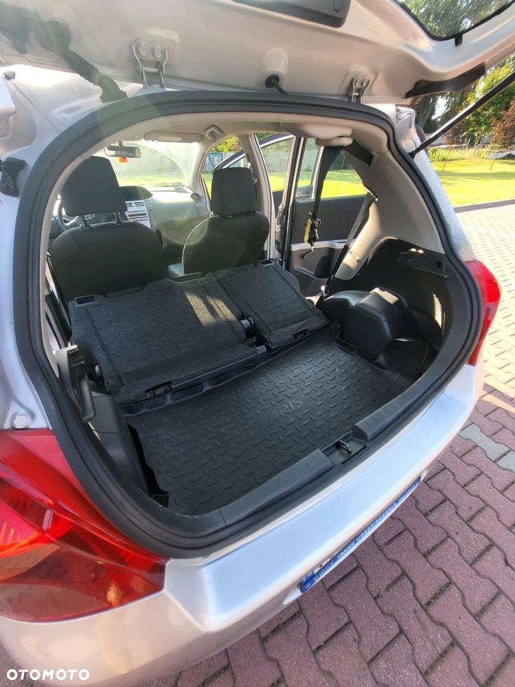Toyota Yaris 1.3 Luna A/C - 9