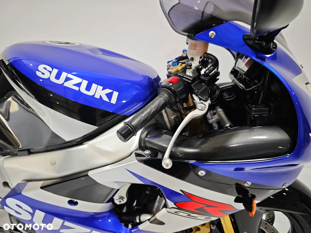 Suzuki GSX-R - 24