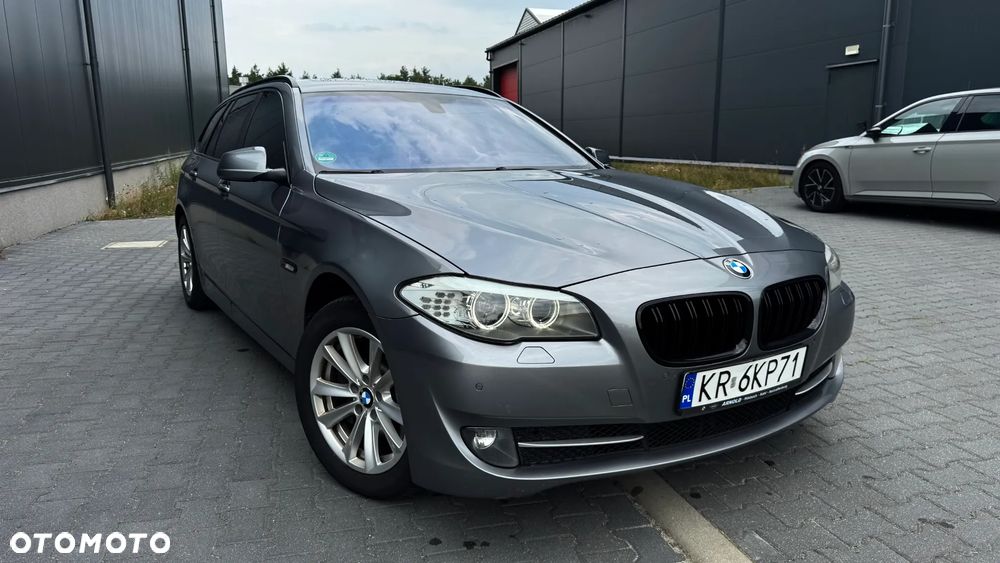 BMW Seria 5 525d Sport-Aut Luxury Line - 5