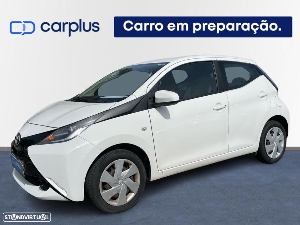 Toyota Aygo 1.0 X-Play+AC+X-Touch - 1