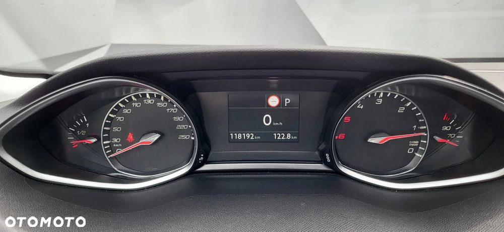 Peugeot 308 BlueHDi 120 EAT6 Stop & Start Allure - 27