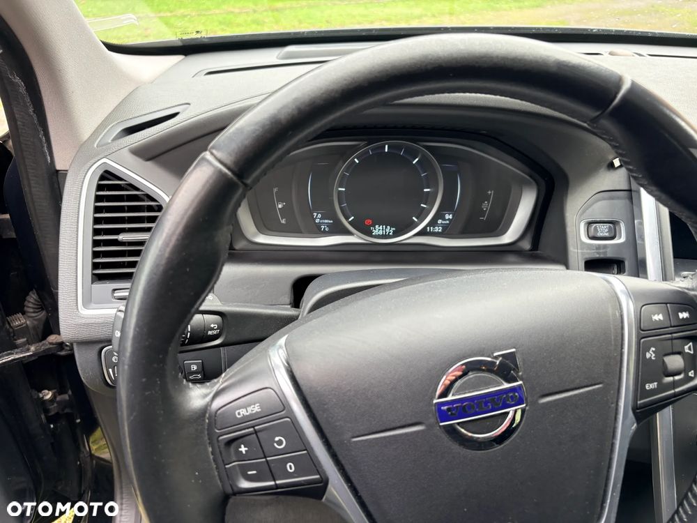 Volvo XC 60 D4 Momentum - 6