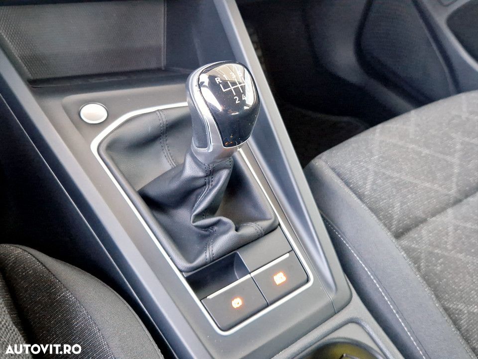Volkswagen Golf 1.5 TSI ACT Life - 18