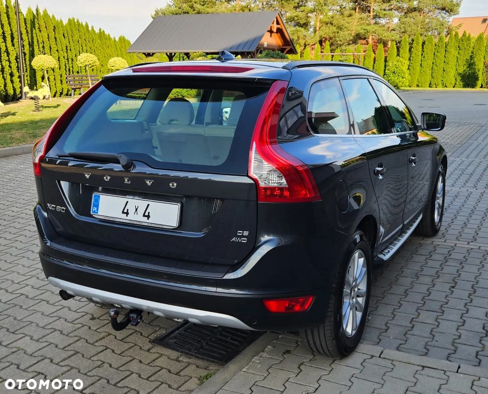 Volvo XC 60 D5 AWD Momentum - 12