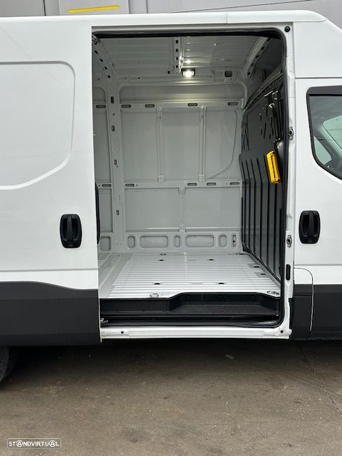 Iveco DAILY 35S16 A8 ( cx. automática) - 6