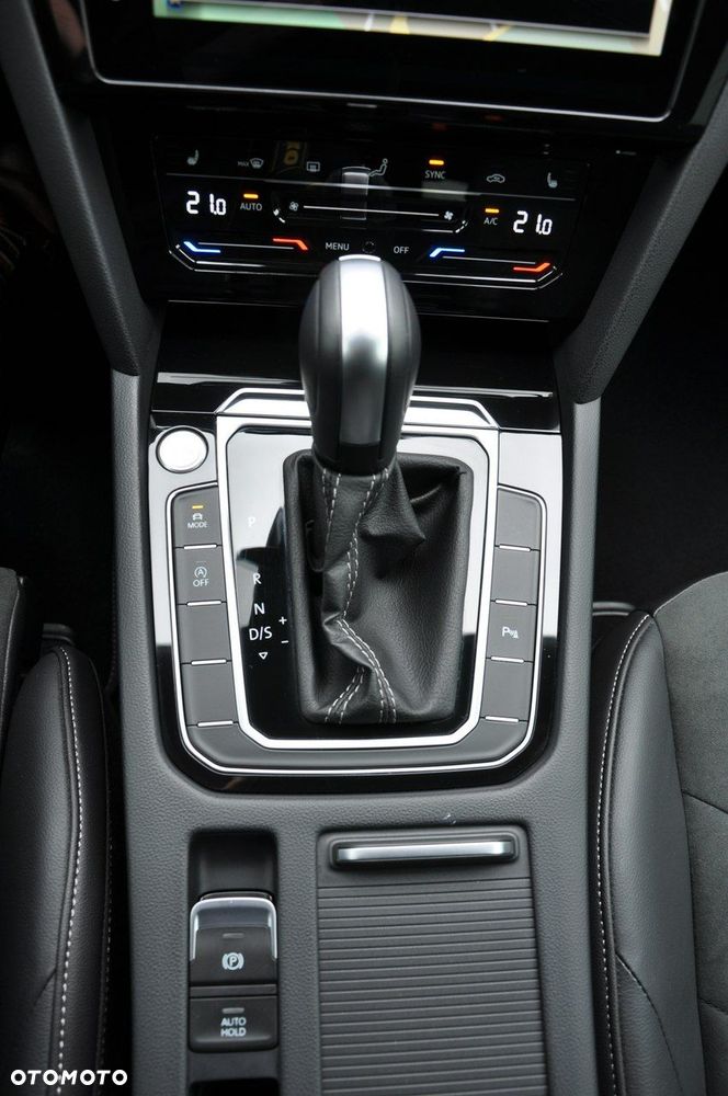 Volkswagen Arteon 2.0 TSI DSG R-Line Edition - 21