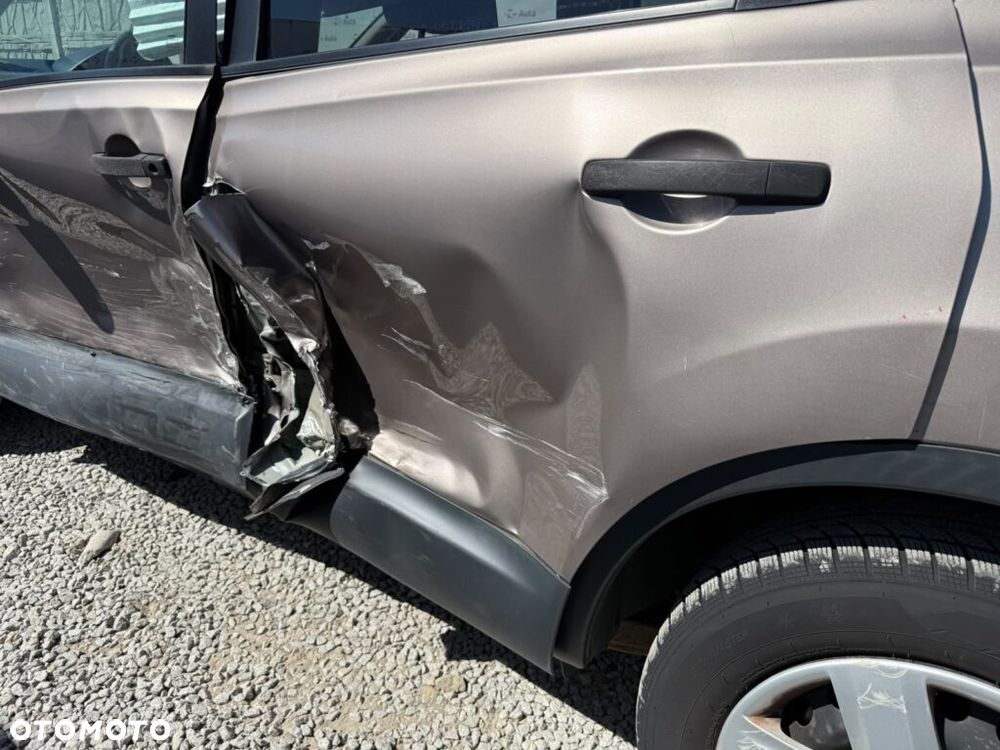 Nissan Qashqai+2 2.0 Visia - 29