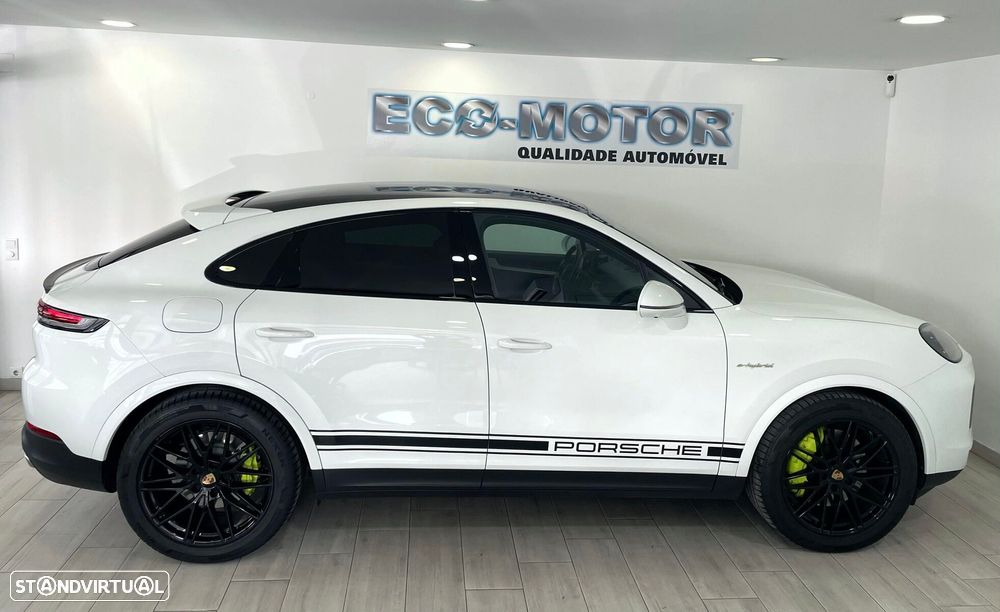 Porsche Cayenne Coupé E-Hybrid - 15