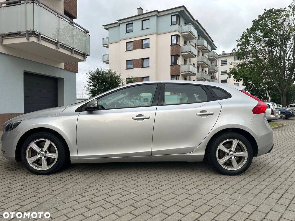 Volvo V40 D3 Drive-E R-Design Kinetic - 8