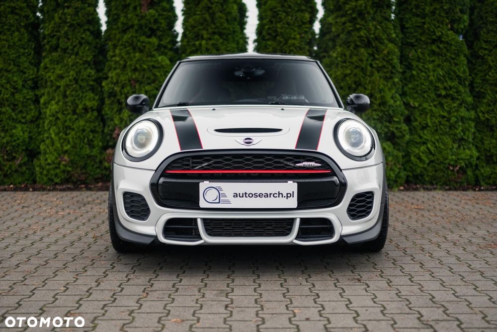 MINI John Cooper Works - 3