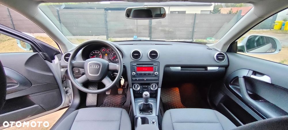 Audi A3 3-drzwiowe 1.4T FSI Attraction - 5