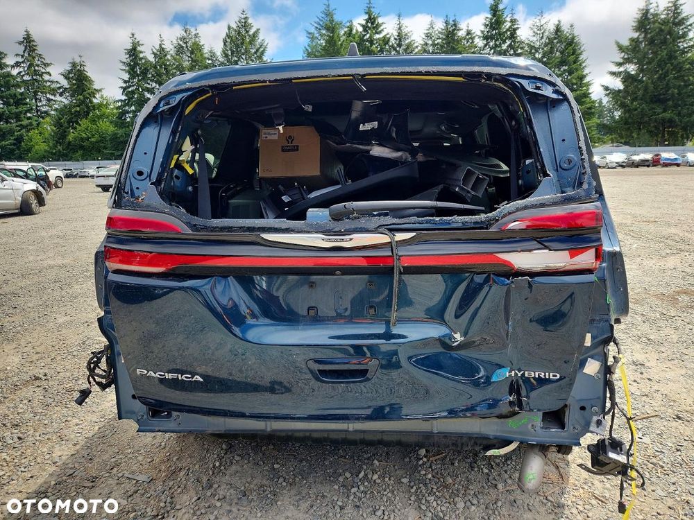 Chrysler Pacifica - 7