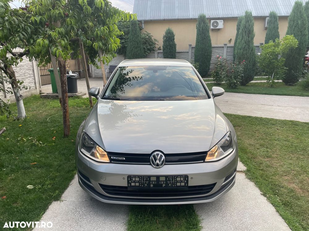 Volkswagen Golf - 25