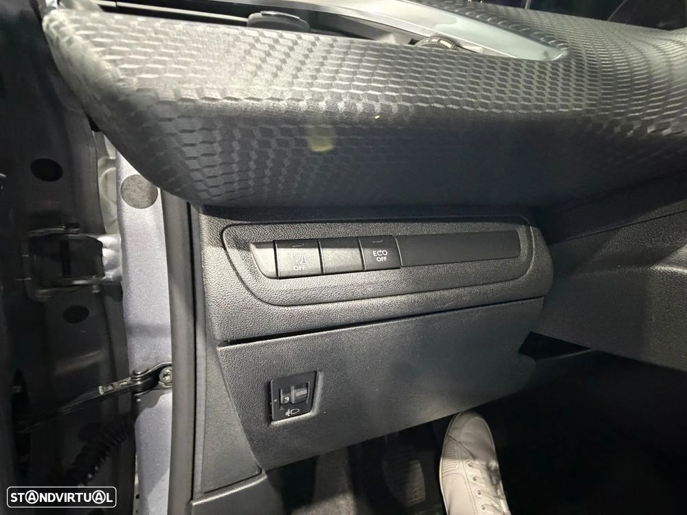Peugeot 2008 - 27