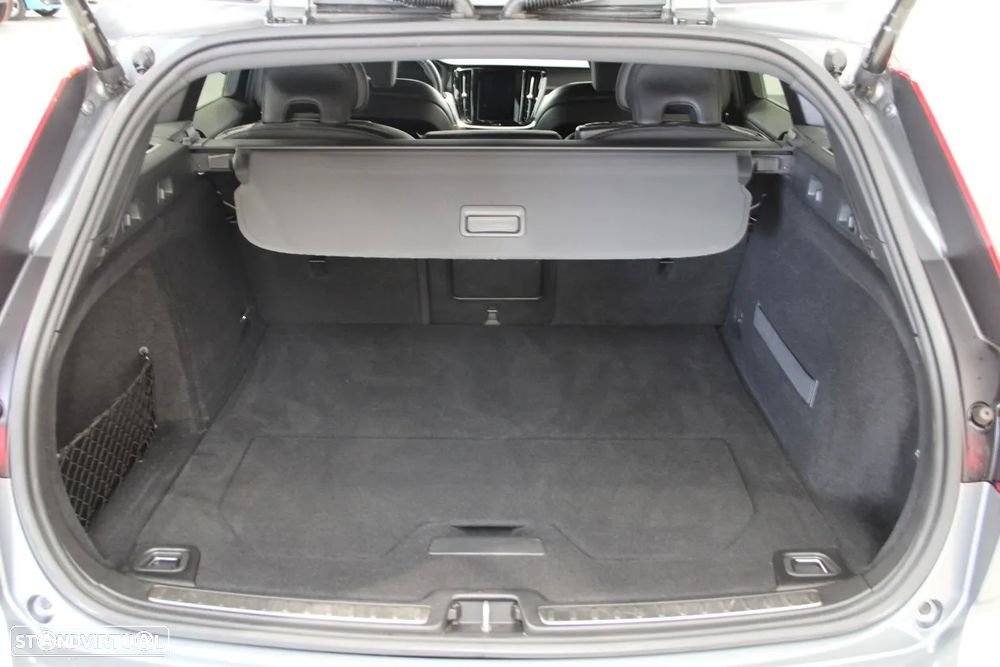 Volvo V60 2.0 D4 R-Design Geartronic - 41