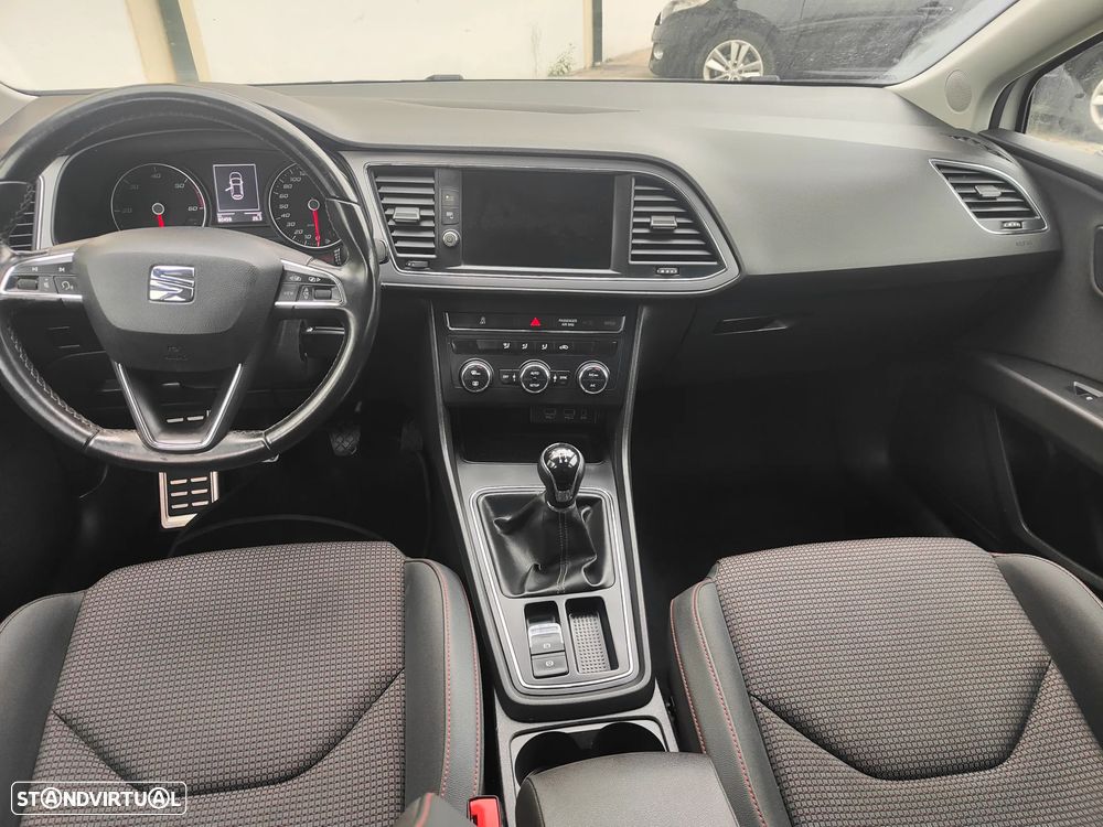 SEAT Leon 1.6 TDI FR S/S - 8