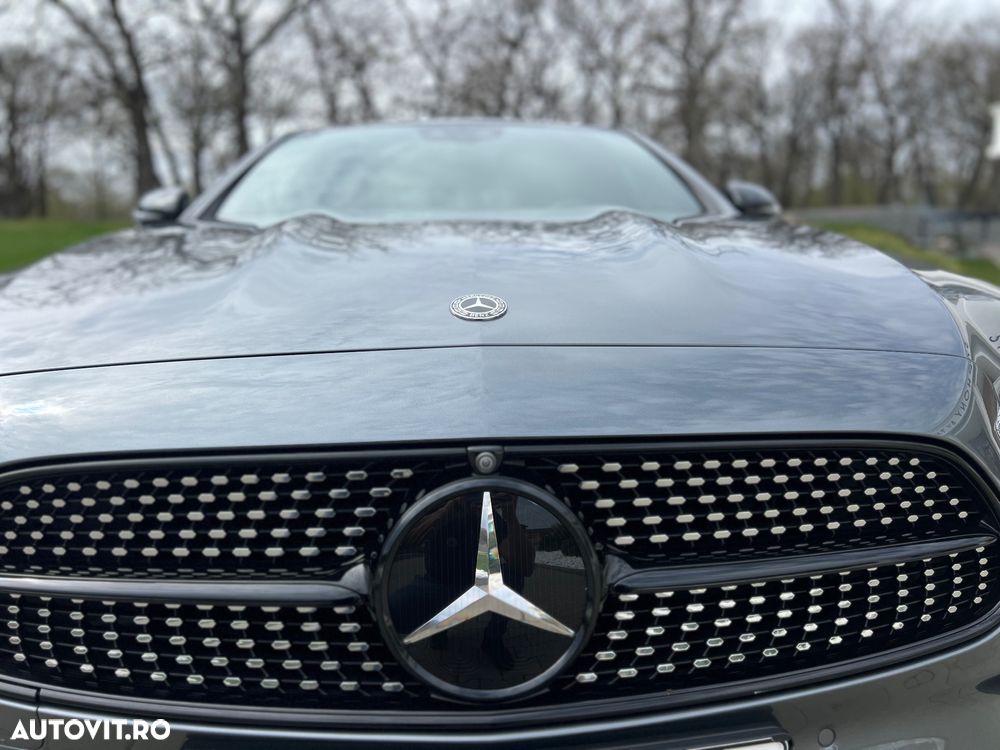 Mercedes-Benz E 300 4MATIC Aut. - 39