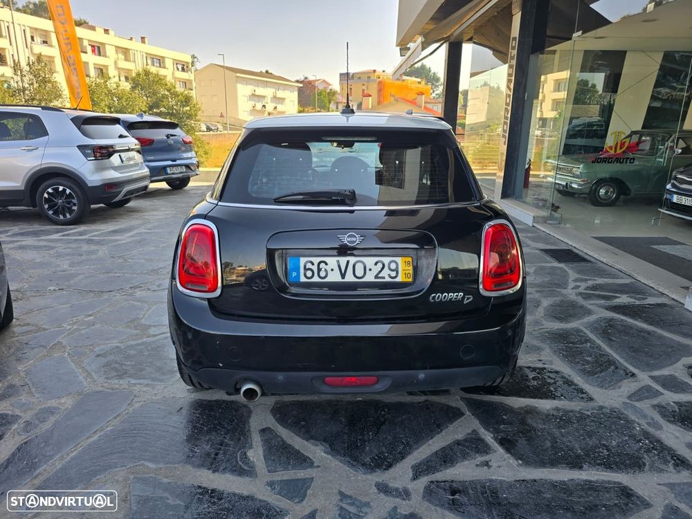 MINI 5 Portas Cooper D - 5
