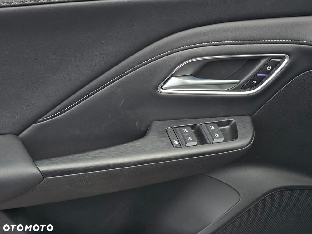 MG ZS 1.5 Excite - 12