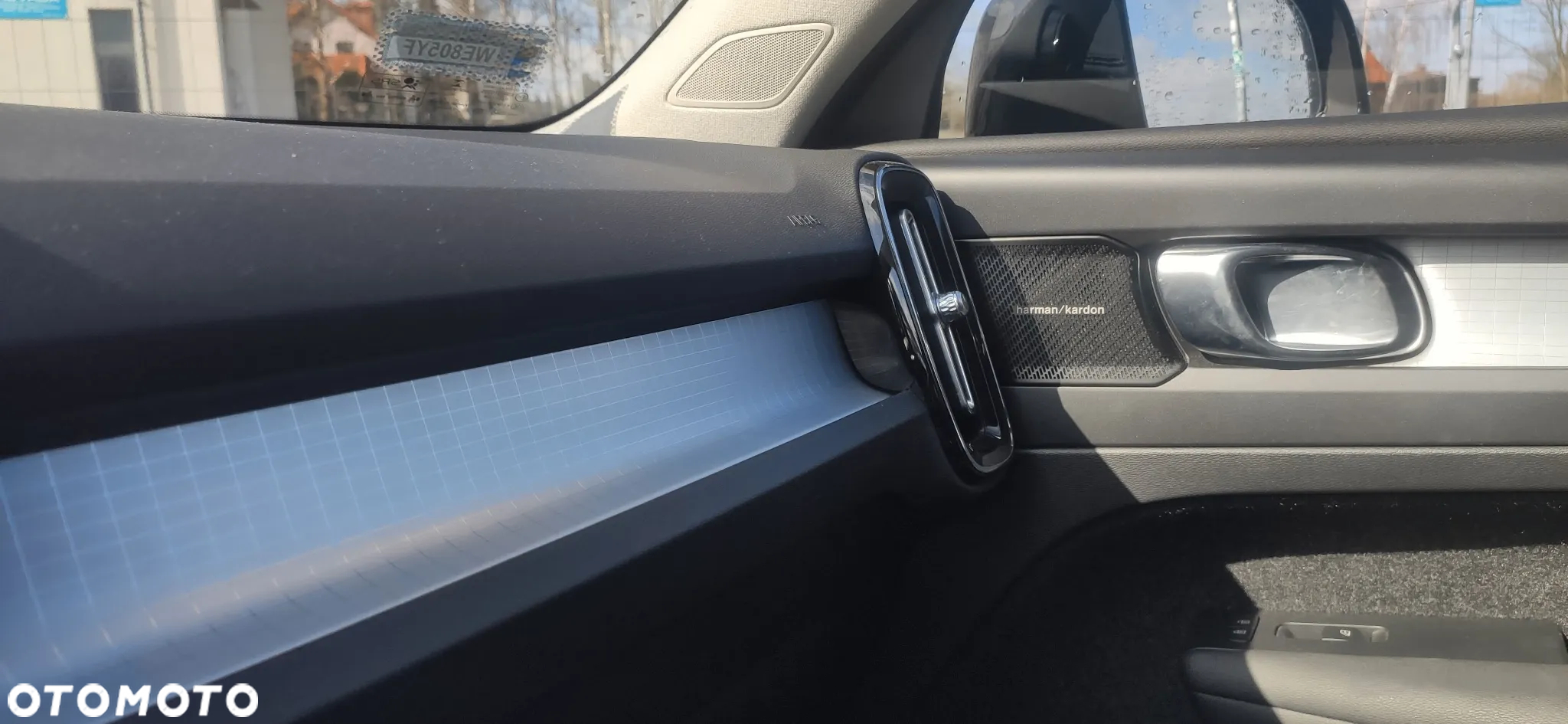 Volvo XC 40 T3 Momentum Pro - 19