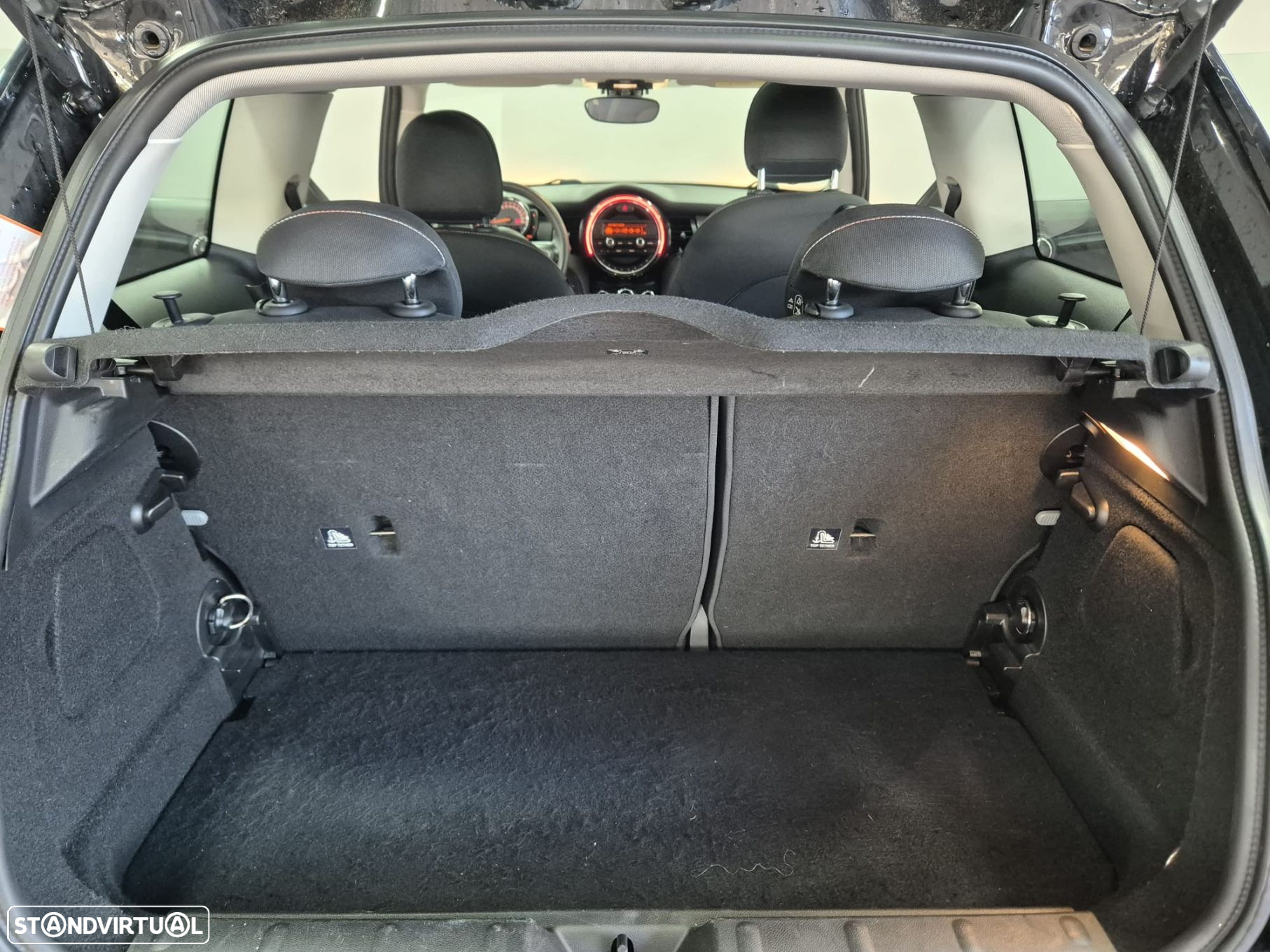 MINI 3 Portas Cooper D - 21