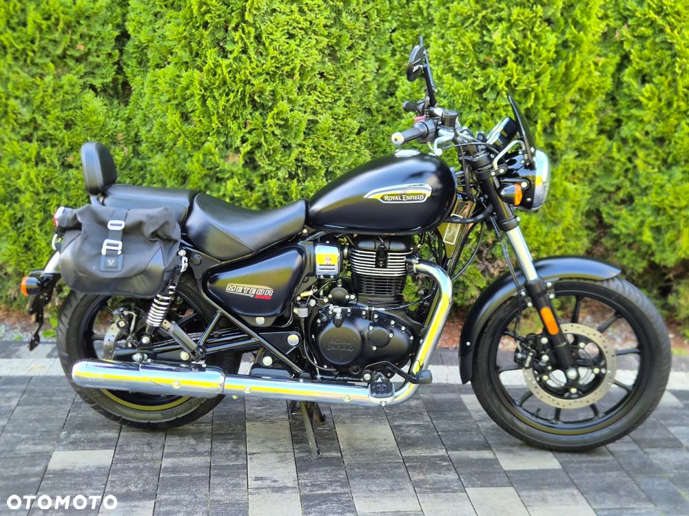 Royal Enfield Meteor - 2