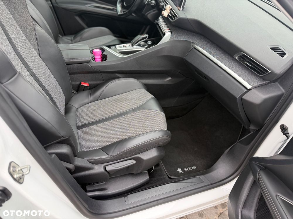 Peugeot 3008 1.2 PureTech Active S&S EAT6 - 13