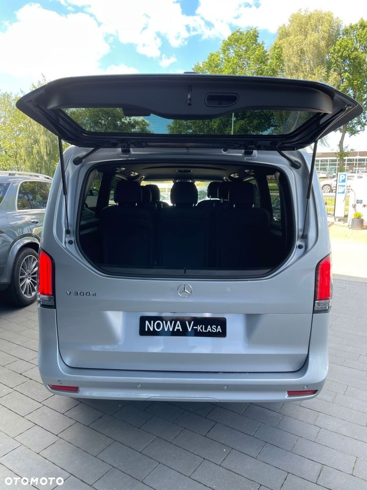 Mercedes-Benz Klasa V - 6