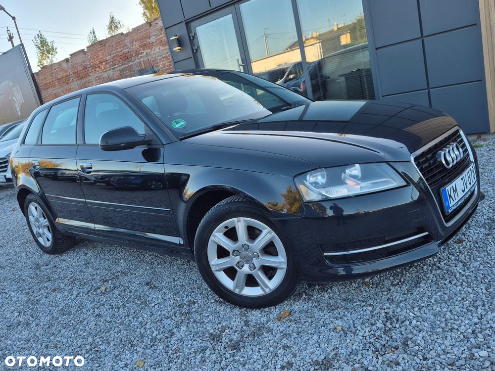 Audi A3 Sportback 1.6 TDI Ambiente - 18