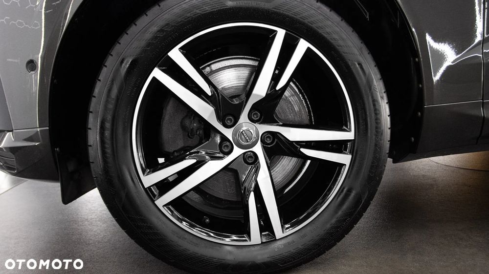 Volvo XC 60 T6 Plug-In Hybrid AWD R-Design - 12