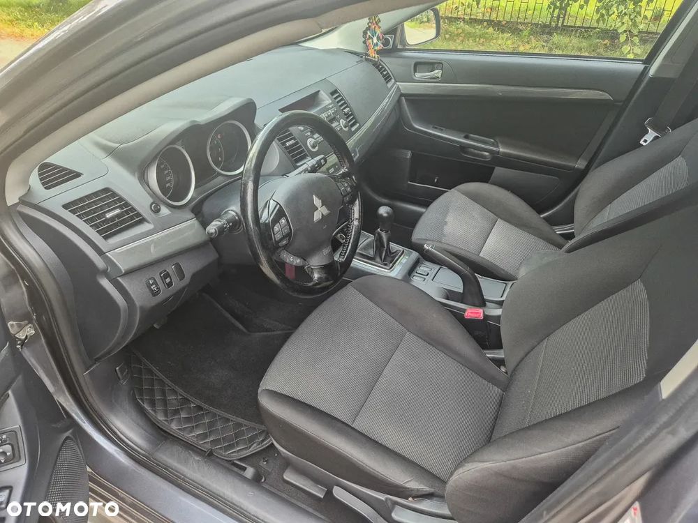 Mitsubishi Lancer 1.8 Intense - 5
