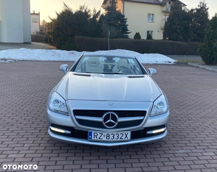 Mercedes-Benz SLK 250 CGI - 17