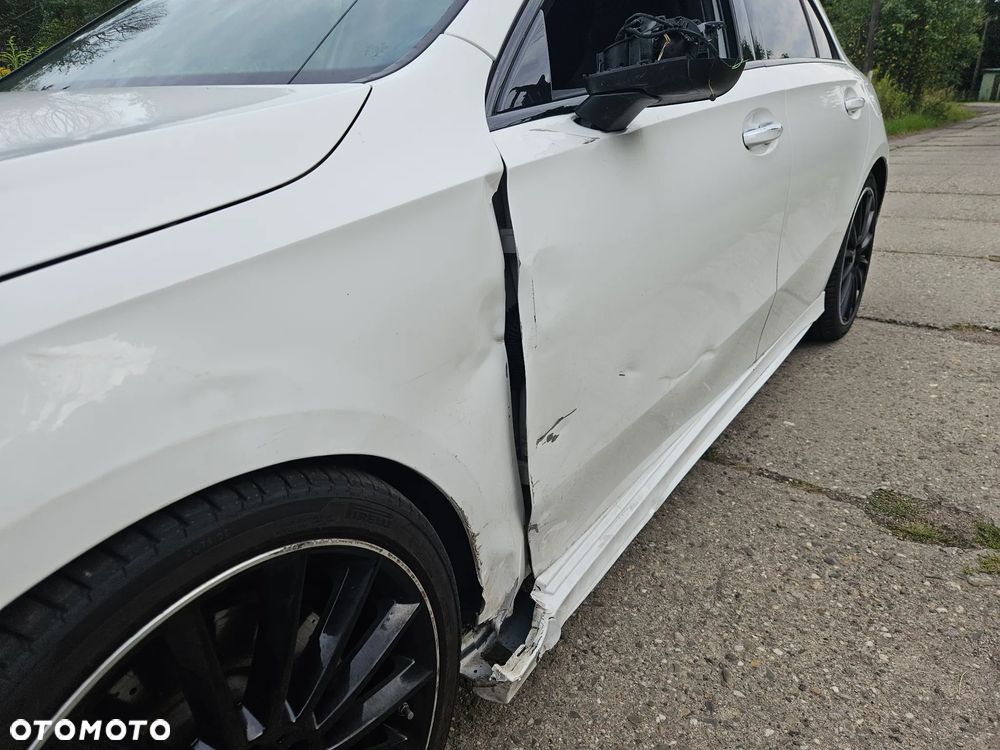 Mercedes-Benz Klasa A 250 4-Matic AMG Line 8G-DCT - 4