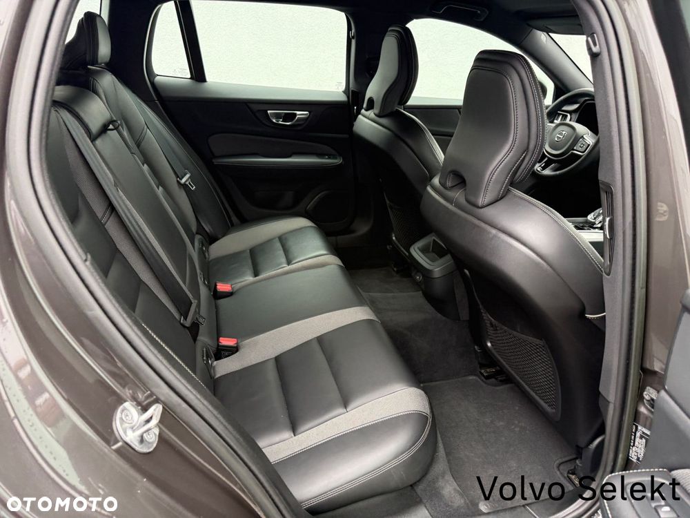 Volvo V60 - 36