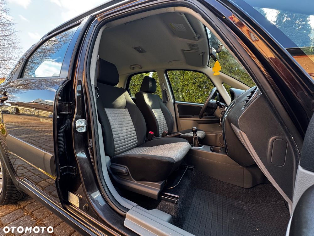 Suzuki SX4 1.6 Premium - 21