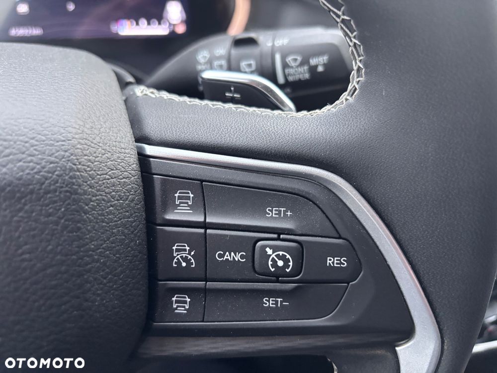 Jeep Grand Cherokee 3.6 V6 Pentastar 4WD Automatik Laredo - 39