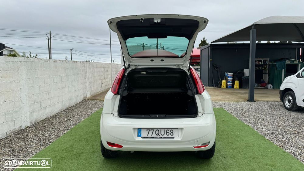 Fiat Punto 1.2 Lounge S&S - 8