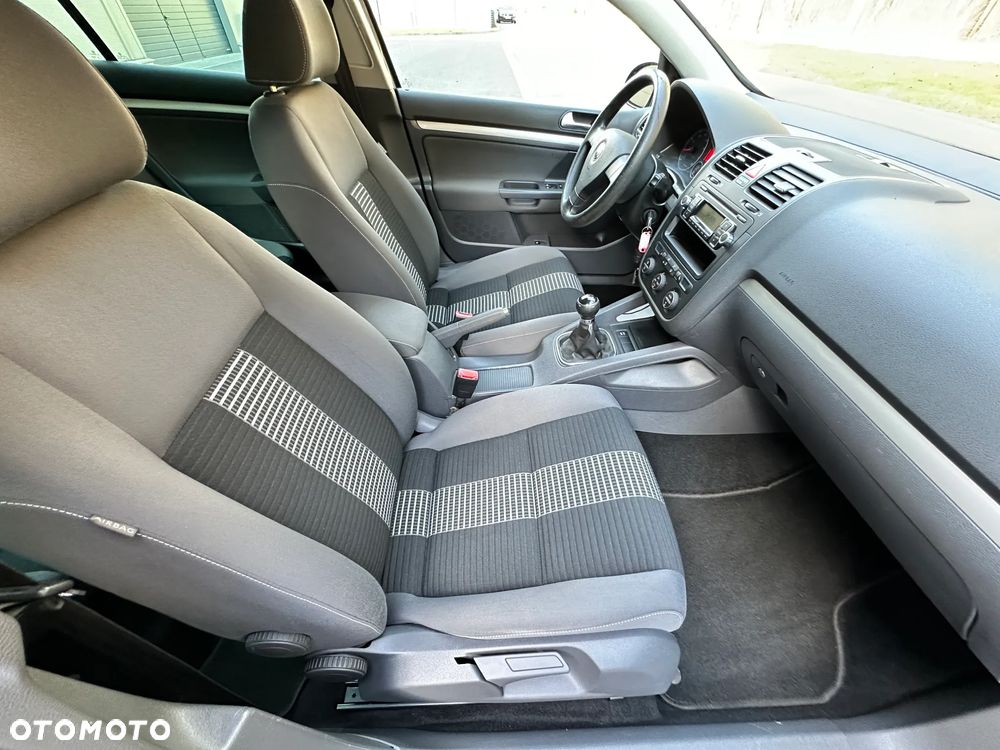 Volkswagen Golf 1.6 United - 28