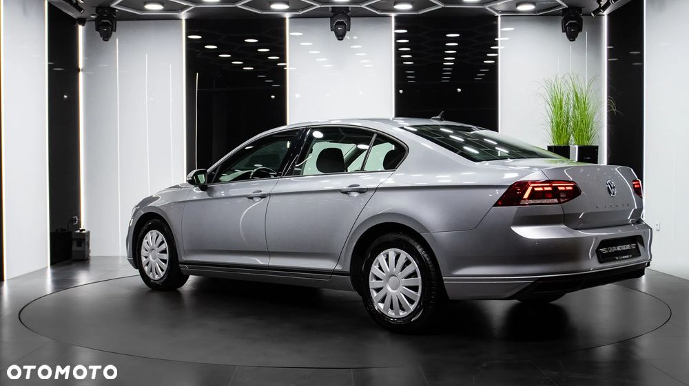 Volkswagen Passat 2.0 TDI EVO Essence - 5
